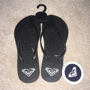 ✨NWT Roxy Flip Flops!